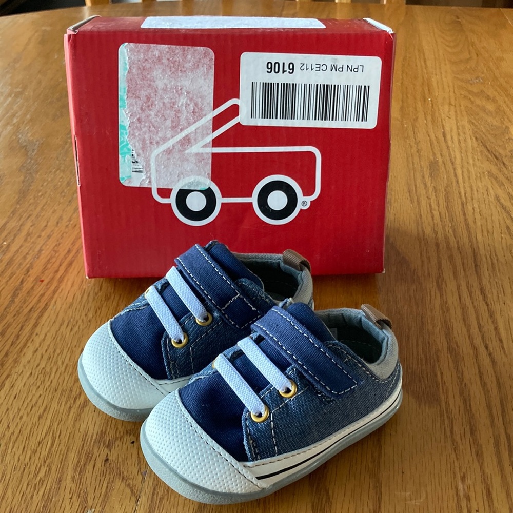 COPY - NEW See Kai Run Stevie II walker size 4